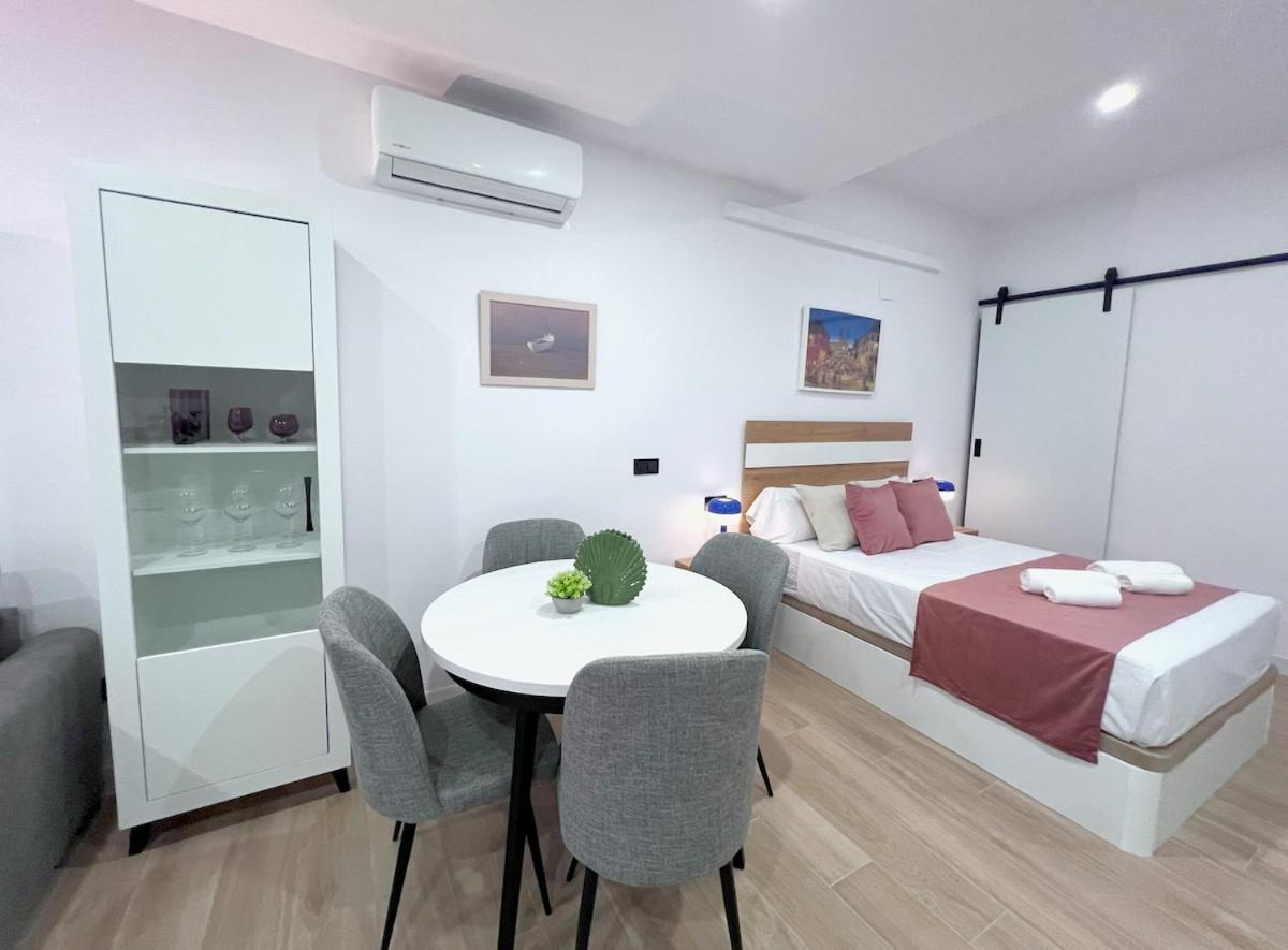 Evans Realty Bn Moderno & Lujoso Estudio Apartamento